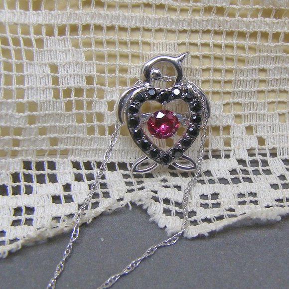 Sterling Slvr Ruby CZ Heart Bird Penguin Necklace - Picture 3 of 4